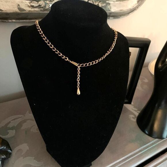 Sarah Coventry 3-PC Jewelry set, Gold tone, Vintage, Stamped - Picture 8 of 9